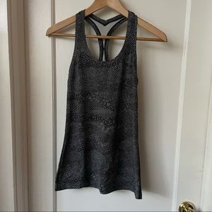 Lululemon black and white patterned razorback tank